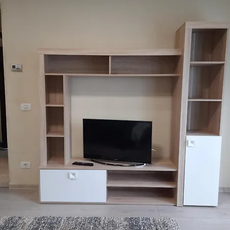 Garsoniera Astra *