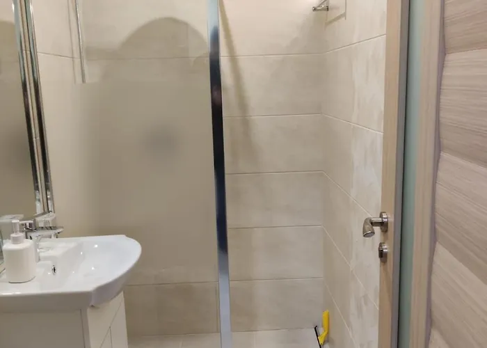 Garsoniera Astra Apartment *